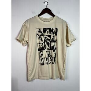 Taylor Swift Eras Tour Shirt Size Large Pit to pit 20.5